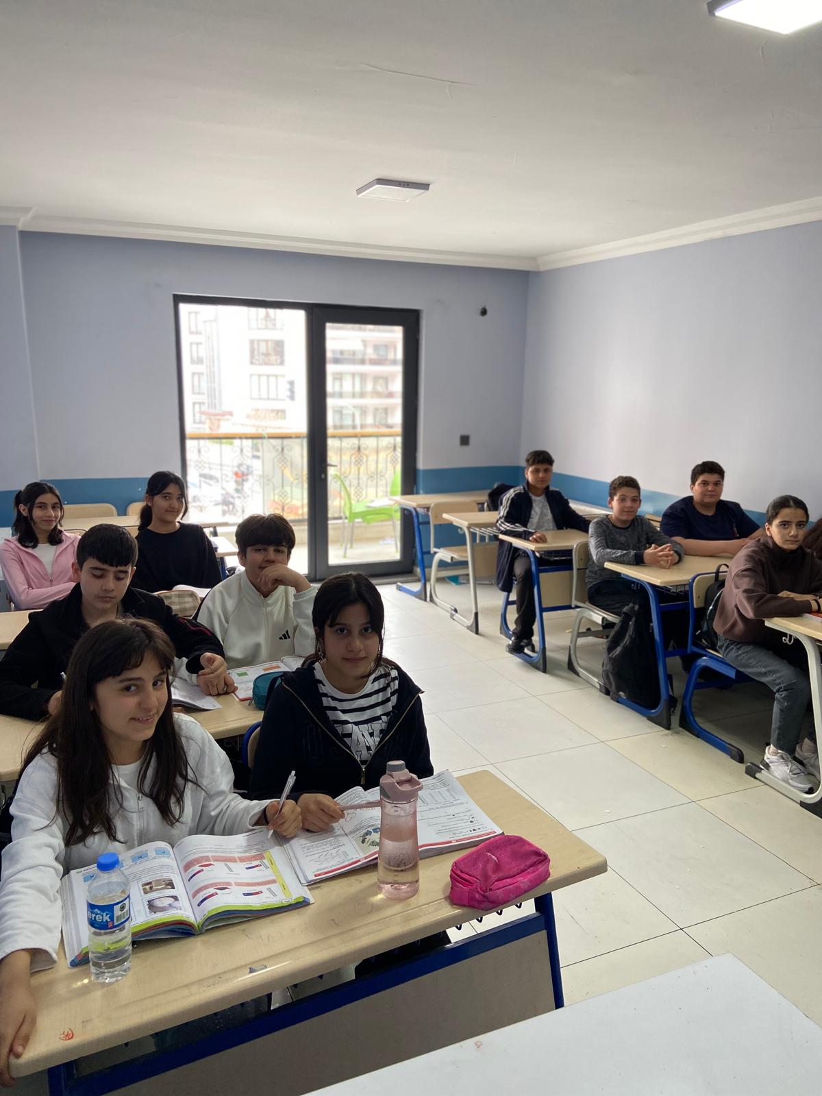 Akıl Çemberi sınıf fotoğrafı 5